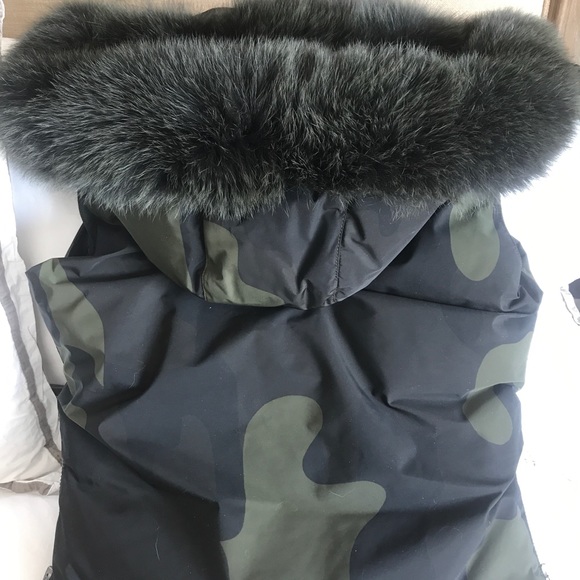 sos black snow jacket